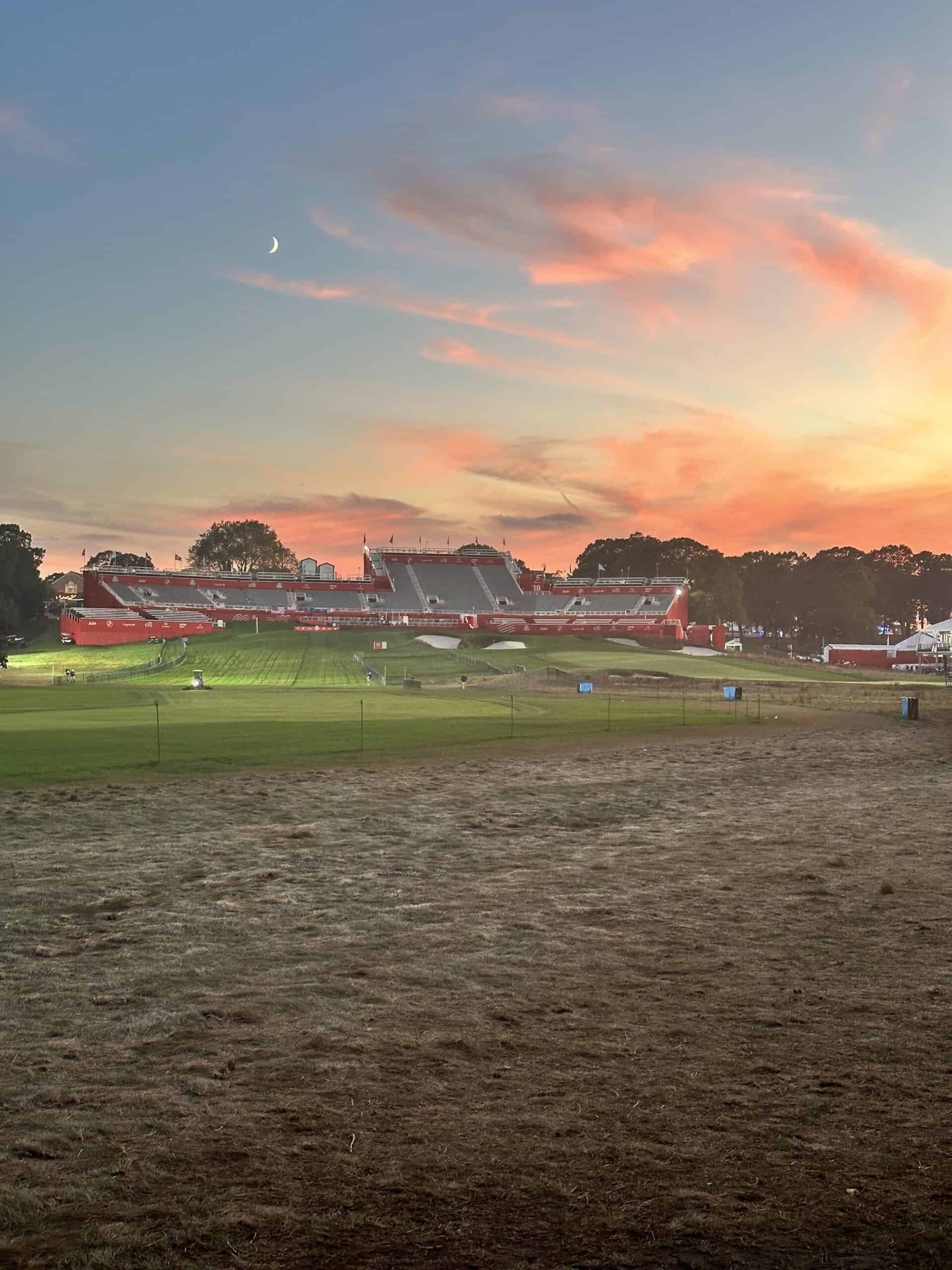 Bartend Long Island behind-the-bar at sunset on the golf course
